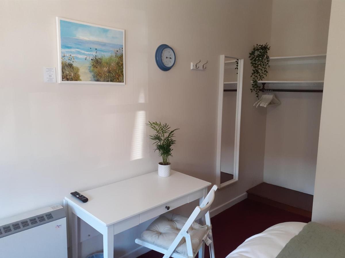The Ivy Barn Holbeton Otel Dış mekan fotoğraf